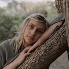 Review: Andrea von Kampen's Beautiful 'That Spell'