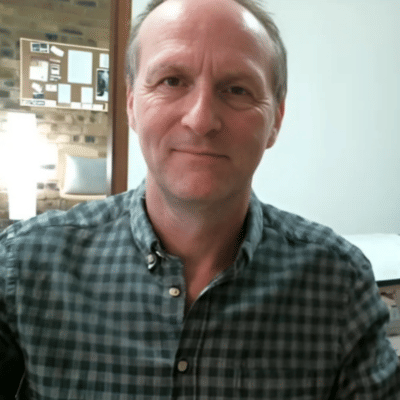 Missing Links: Reconnecting with Your Body's Healing Intelligence in Midlife— with Kuno Van Der Post