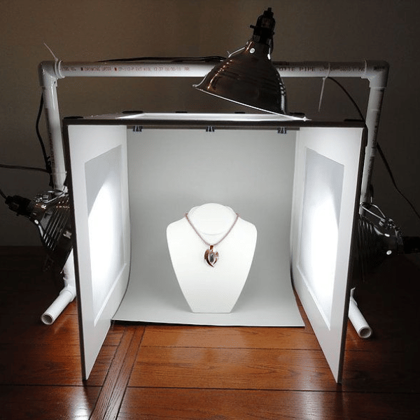 How to Photograph Jewelry for Reselling: A Comprehensive Guide