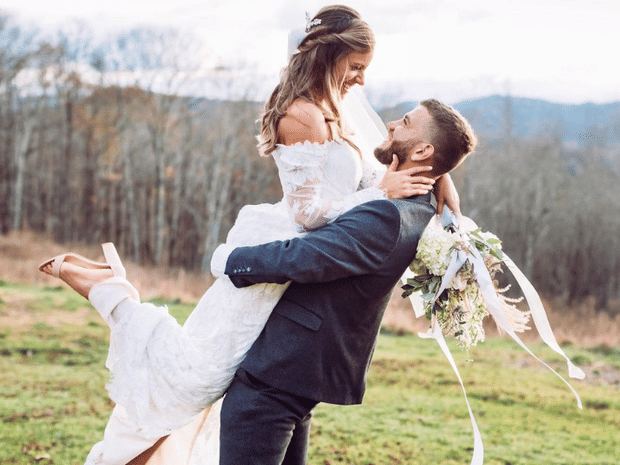 How One Bride Planned a $3K Wedding in Just 5 Months: DIY, Bartering, & Big Savings
