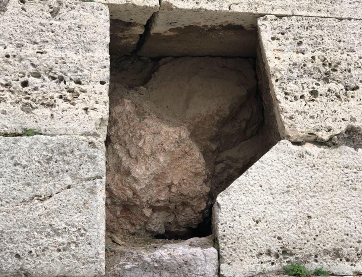 Some Bronze-Age Remnants on the Acropolis