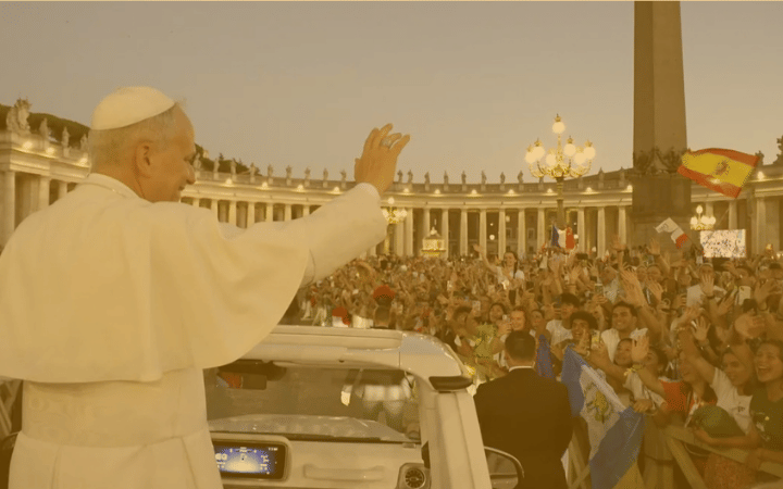 Entre la Prudencia Agustiniana y la Expectativa de Reformas: El Papa León XIV Navega sus Primeros Meses