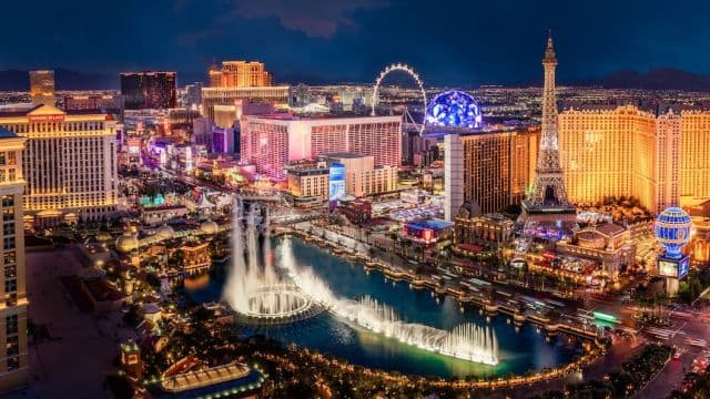 Tourism Trends & Local Business in Las Vegas: 7 Powerful Ways Entrepreneurs Are Adapting