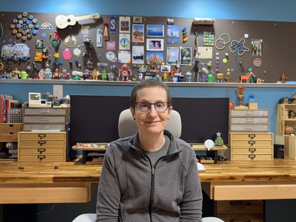 Julie Strietelmeier (The Gadgeteer)