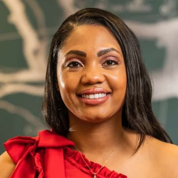 World Champion of Public Speaking 2018 - Ramona J. Smith