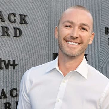 (Episode 326) "Black Bird" Actor: Jake McLaughlin.