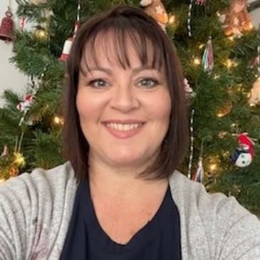 Puppet Power with Irene Widdup