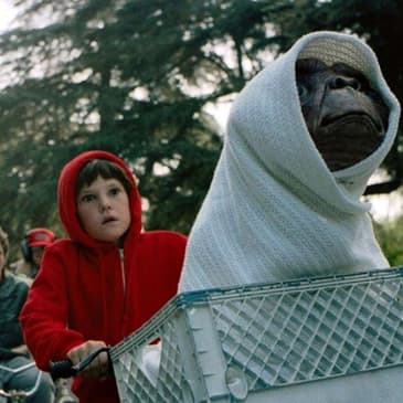(Episode 225) "E.T. the Extra-Terrestrial" Actor: Henry Thomas.