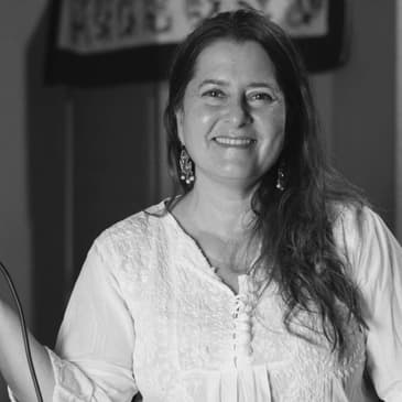 (Episode 156) "The Green Mile" Costume Designer: Karyn Wagner.