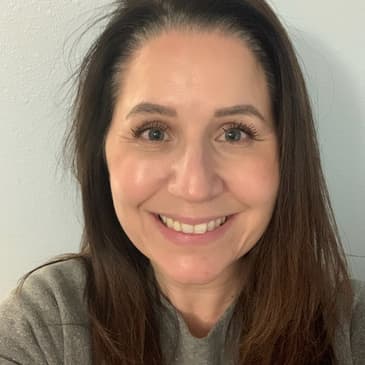 Hospice Nurse, Cydney Alvarado